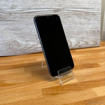 iPhone 11 64GB, černý (12 měsíců záruka) - 5