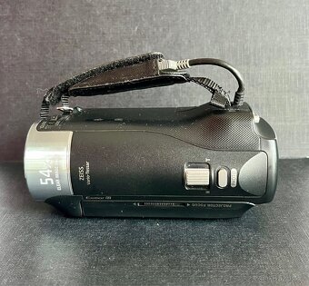 Videokamera Sony HDR-PJ240 s projektorem - 5