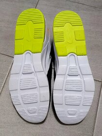 Tenisky Nike Air Max Motion 2 - 5