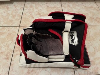 Brankářská lapačka a vyrážečka - 5