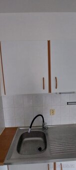 Kuchyňská linka + sporák - 5