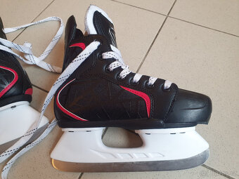 Brusle lední, chlapecké, vel. 32-35 - 5