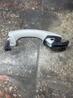 Klika pravých dveří Škoda Fabia 3 - 5