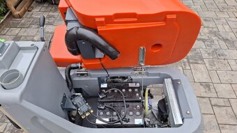 Podlahový mycí stroj Hako B70C - 5