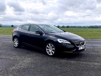 Volvo V40, 2018, 170tis km, kůže, TOP - 5