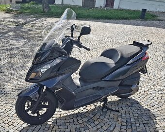 Kymco 300 Downtown - 5