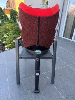 Autosedačka Cybex Sirona Z i-size + základna - 5