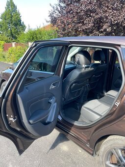 Mercedes-Benz B200 4Matic - 5