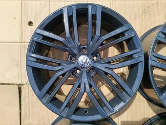 Prodám 19" VW Albertville (19x8, ET41, 5x112) - 5