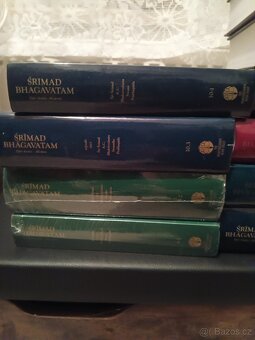 Bhagavad-Gíta,Shrimad Bhagavatam,sošky božtev. - 5