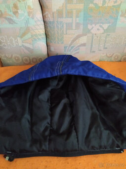 PRACOVNÍ ZATEPLENÁ BUNDA S KAPUCÍ VEL.XL - 5