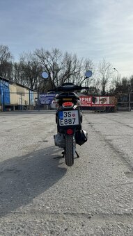 Aprilia Scarabeo 50 - 5