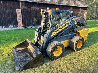 Smykový nakladač New Holland L225 - 5
