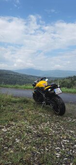 Triumph Speed triple 1050 2012 - 5