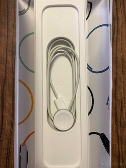 Apple Watch SE 2 40mm GPS + Cellular 2024 - 5