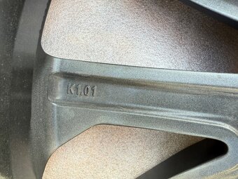 Prodám originál kola audi Q7/SQ7 - 9,5J x R21 x ET31 - 5