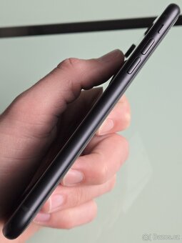 iPhone XR, 64GB, 97%🔋TOP stav - 5