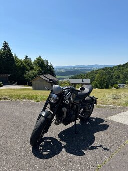 Triumph trident 660 - 5