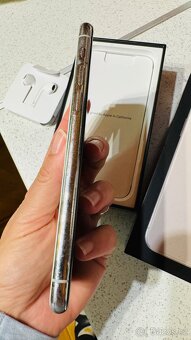IPhone 11pro 64GB stříbrný, hezky stav - 5