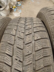 Zimní pneu 215/65 R16 - 5