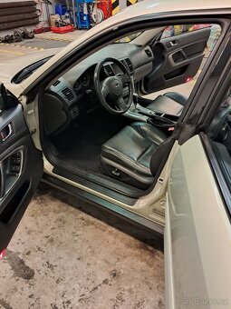 Subaru Outback 2.5 - 5