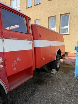 Mates hasičský vůz. - 5