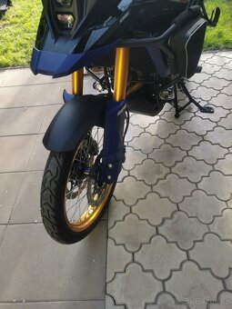 Suzuki V-Strom 800 DE - 5