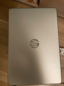 HP notebook v zaruce - 5