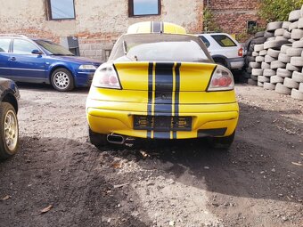 prodám opel tigra 2.0 16V 110kw - 5