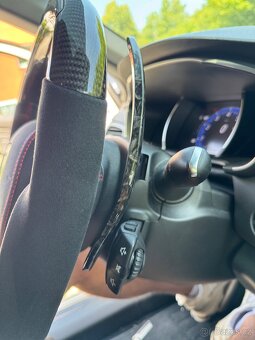 Forged Carbon pádla Megane mk4 - 5