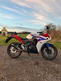 2012 Honda cbr125r - 5