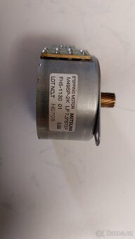 krokový motorek - 5