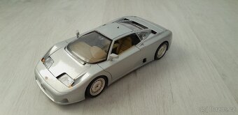 modely Bburago 1/18 starší na díly či opravu - 5