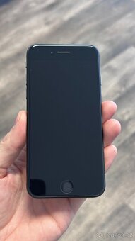 iPhone SE 2020 - 5