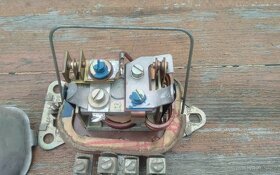 Regulátor dynama 6V - 5