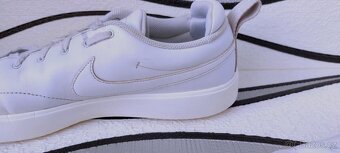 KOŽENÉ BOTASKY NIKE - vel. 45,5 - 5