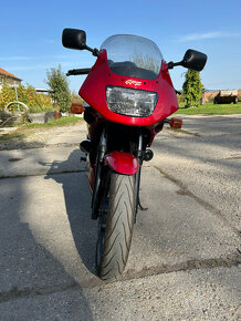 Kawasaki GPZ 500S - 5