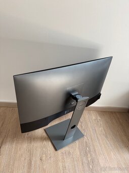 Dell 27” UltraSharp (USB-C 65w power delivery) - 5