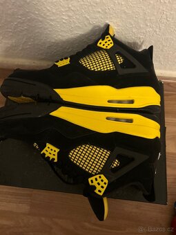 JORDAN 4 - YELLOW THUNDER - 5