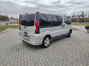 Opel Vivaro 2.5 CDTi, 107 kW, 7 míst - 5