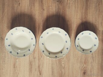 Sada talířů, talíře porcelán - modrá házenka - 5