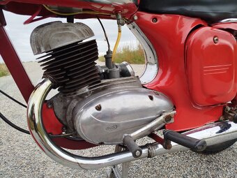 Jawa 250/559 - 5