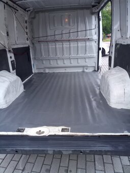 Prodám Peugeot Boxer 2,2HDI - 5