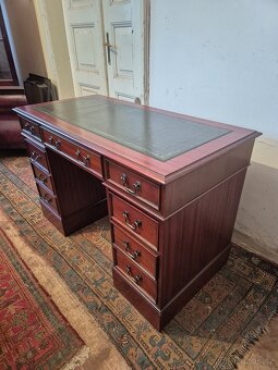 Stylový psací stůl Chesterfield - 5