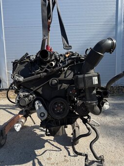 -----LAND ROVER RANGE ROVER 3.0 D V6 BiTURBO----- - 5