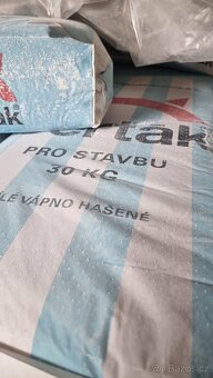 Sypké, stavební materiál - Beton, cement,lepidla, omítky.. - 5