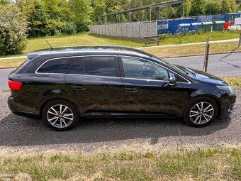 TOYOTA AVENSIS 1.8i 108KW,2014,130KM,EXECUTIVE,NÁDHERNÝ STAV - 5
