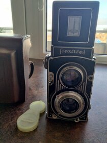 Prodám fotoaparát Flexaretu - 5