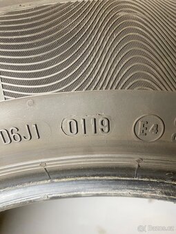 225/60R17 - 5