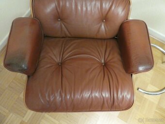 Vitra Eames Herman Miller Lounge Chair hnědá kůže - 5